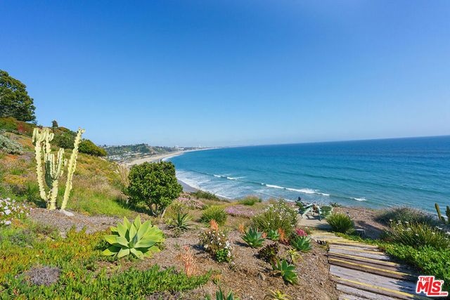 17350 W Sunset Boulevard 103, Pacific Palisades, CA 90272