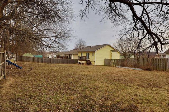 411 College Terrace, Odessa, MO 64076