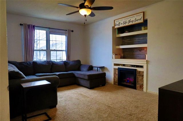 411 College Terrace, Odessa, MO 64076