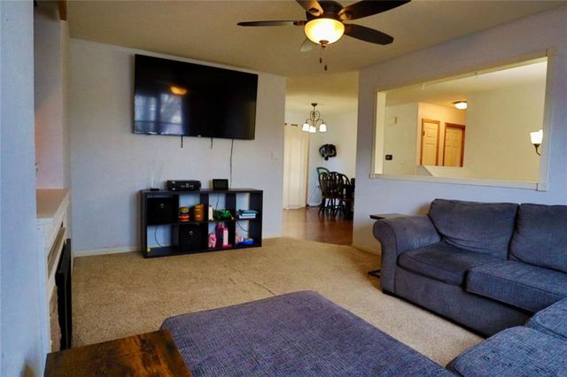 411 College Terrace, Odessa, MO 64076