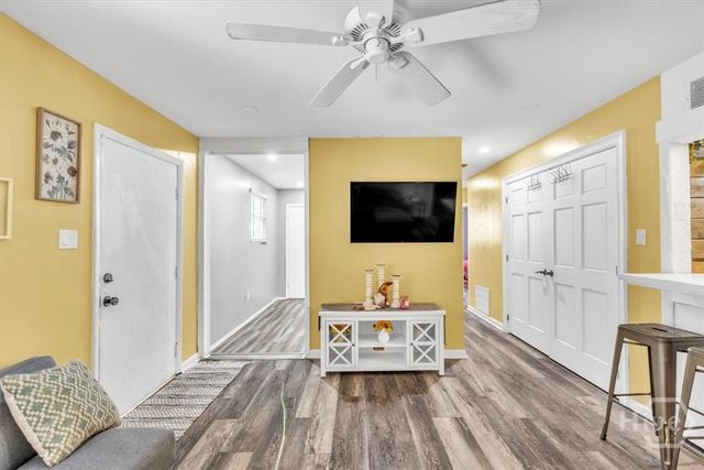 5904 Fairview Avenue, Savannah, GA 31406