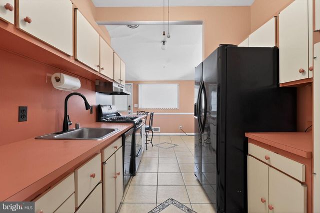 801 STURGIS PL, Baltimore, MD 21208