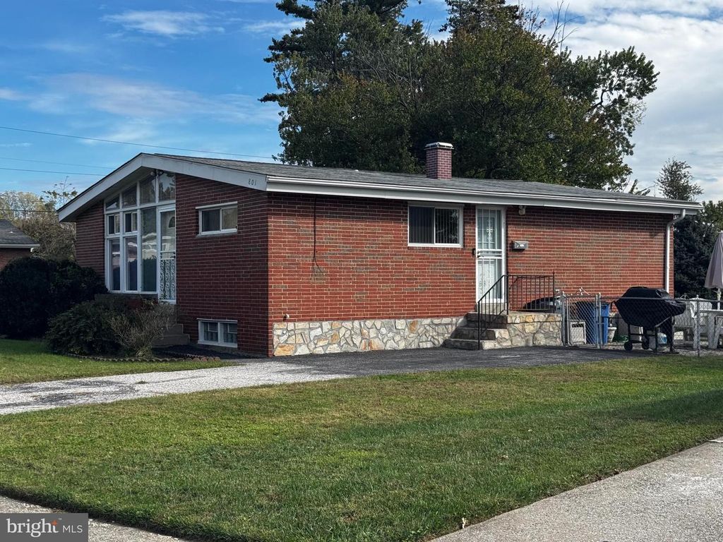 801 STURGIS PL, Baltimore, MD 21208