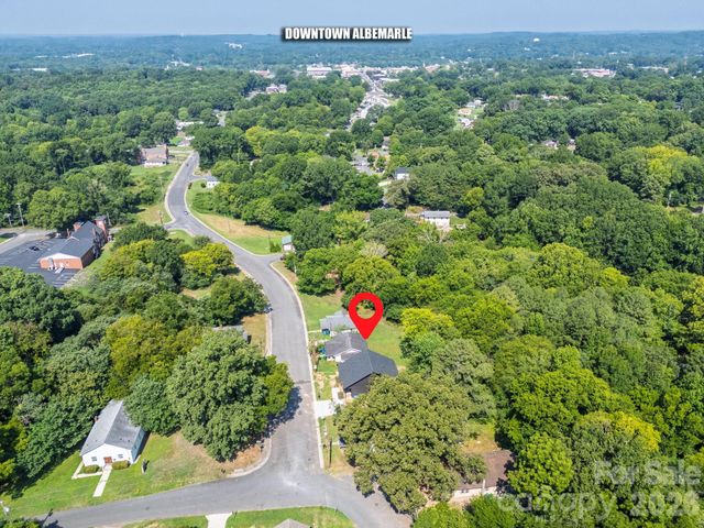 1033 Martin Luther King Jr Drive, Albemarle, NC 28001