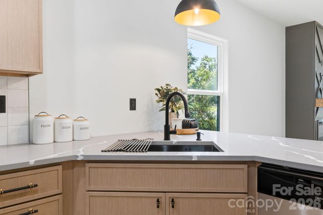 1033 Martin Luther King Jr Drive, Albemarle, NC 28001