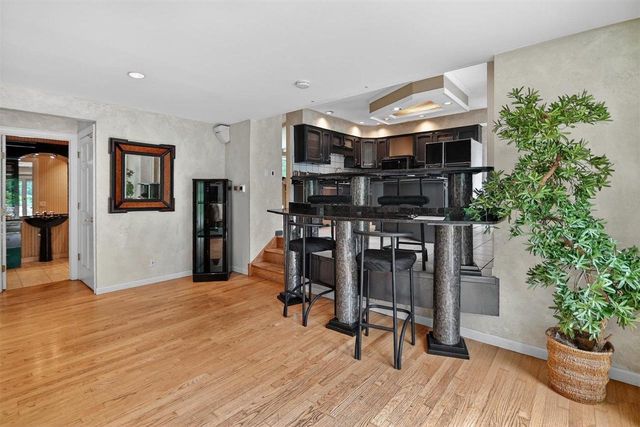 3924 S Meadow Drive, Middleton, WI 53562
