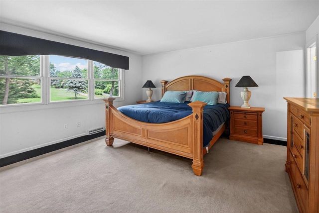 3924 S Meadow Drive, Middleton, WI 53562