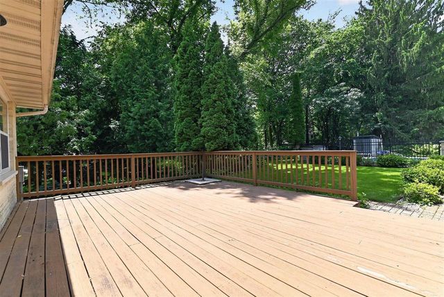 3924 S Meadow Drive, Middleton, WI 53562