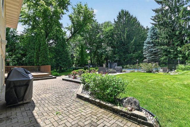 3924 S Meadow Drive, Middleton, WI 53562