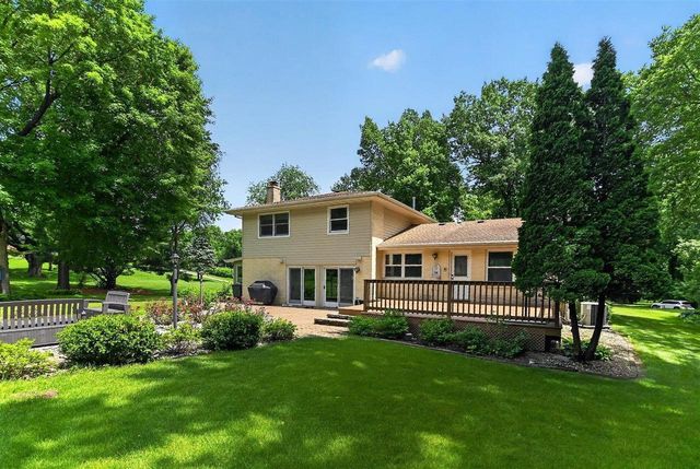 3924 S Meadow Drive, Middleton, WI 53562