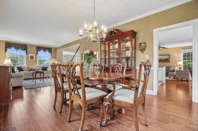 62 Blue Grass Blvd, Branchburg Twp., NJ 08876