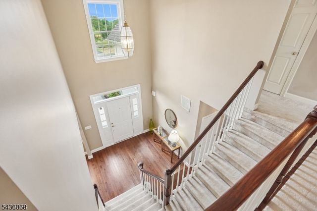 62 Blue Grass Blvd, Branchburg Twp., NJ 08876