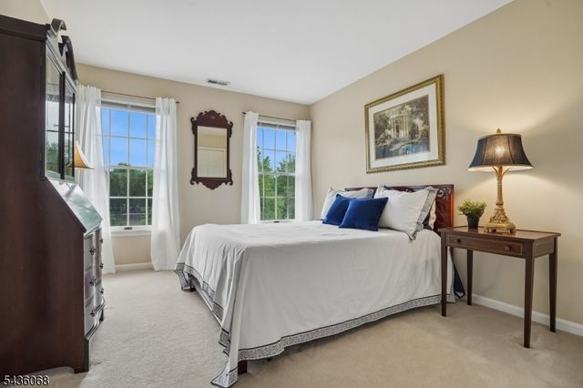 62 Blue Grass Blvd, Branchburg Twp., NJ 08876