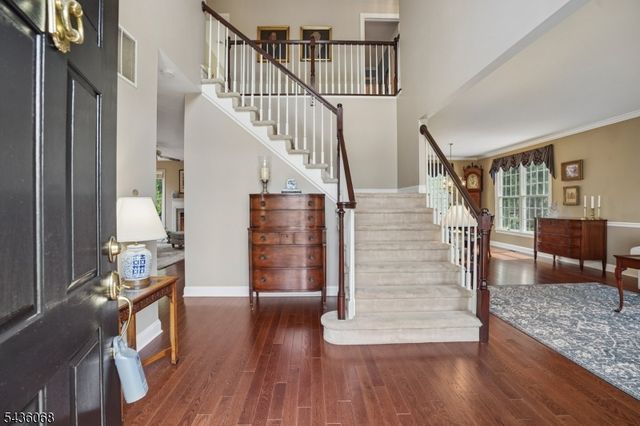 62 Blue Grass Blvd, Branchburg Twp., NJ 08876