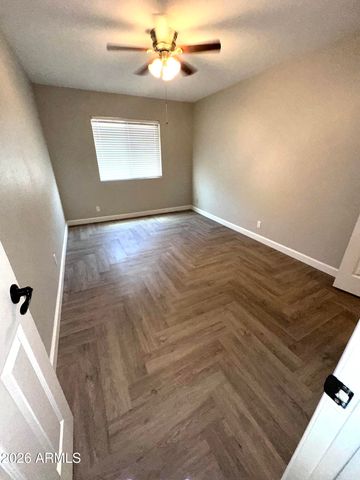 4717 E BELLEVIEW Street, Phoenix, AZ 85008