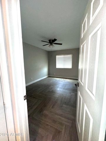 4717 E BELLEVIEW Street, Phoenix, AZ 85008