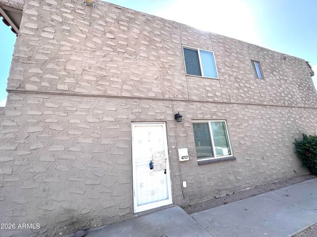 4717 E BELLEVIEW Street, Phoenix, AZ 85008