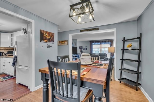 29 Cambridge, Oxford Twp., NJ 07863