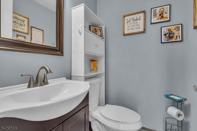 29 Cambridge, Oxford Twp., NJ 07863