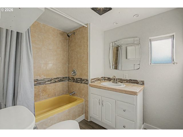 13401 Ne 28TH St 217, Vancouver, WA 98682