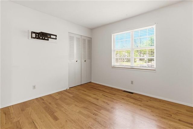 8314 MACKEY Street, Overland Park, KS 66212