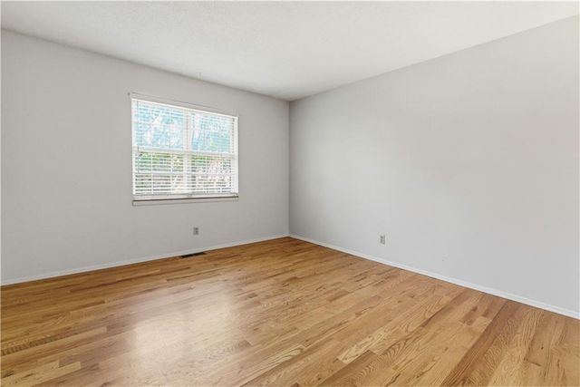8314 MACKEY Street, Overland Park, KS 66212