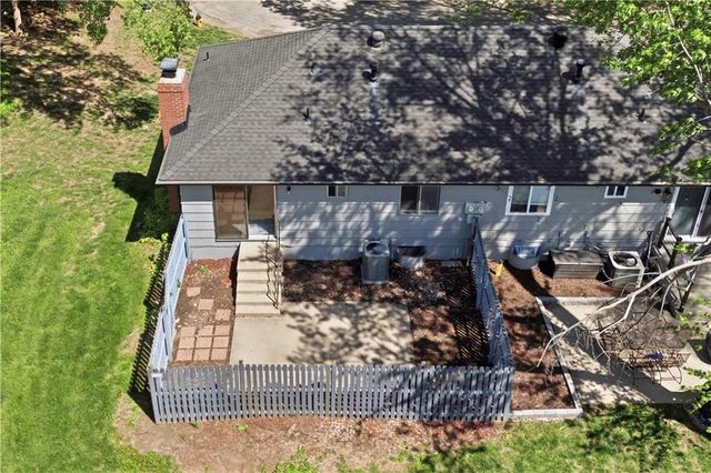 8314 MACKEY Street, Overland Park, KS 66212