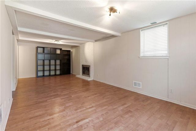 8314 MACKEY Street, Overland Park, KS 66212