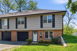 8314 MACKEY Street, Overland Park, KS 66212