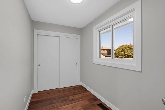 15636 Chapel Hill Road, Orland Park, IL 60462