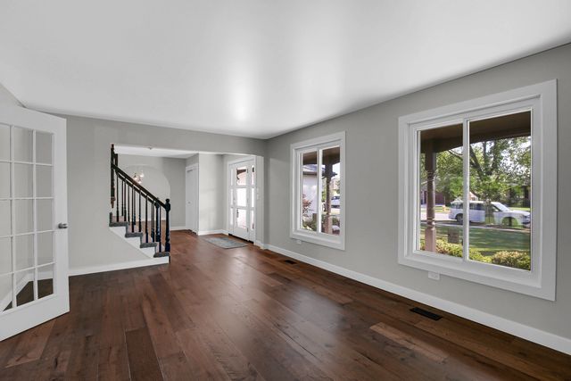 15636 Chapel Hill Road, Orland Park, IL 60462