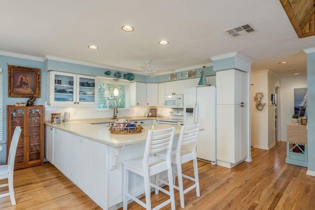 737 OHIO AVENUE, Palm Harbor, FL 34683