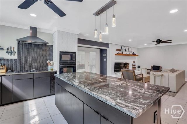 387 Hunt Drive, Savannah, GA 31406