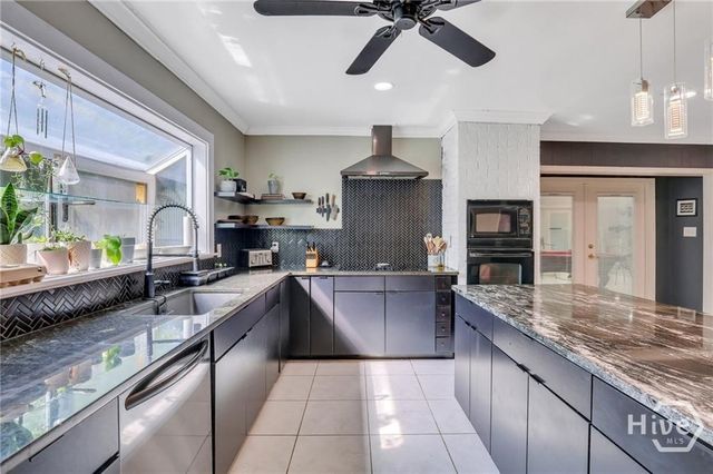 387 Hunt Drive, Savannah, GA 31406