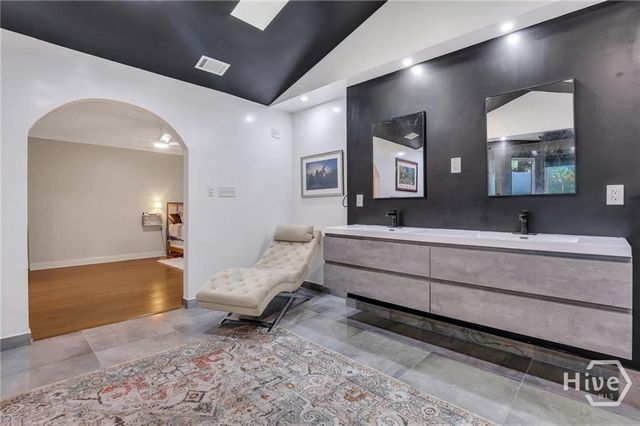 387 Hunt Drive, Savannah, GA 31406