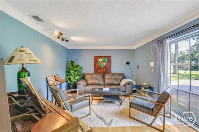 387 Hunt Drive, Savannah, GA 31406