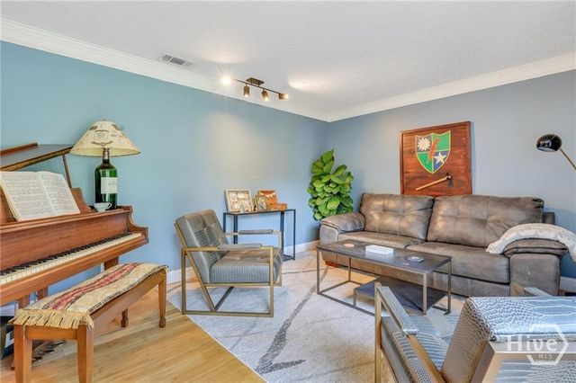 387 Hunt Drive, Savannah, GA 31406