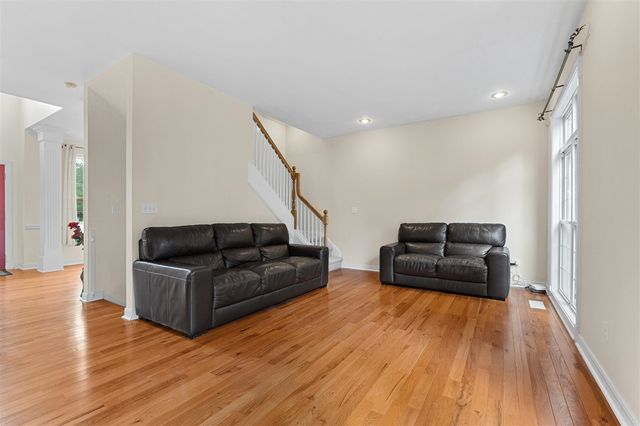 4633 Chasemoor Drive, Portage, MI 49024