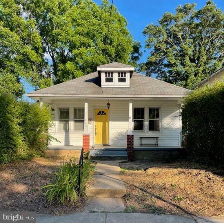 426 HUNTER STREET, Fredericksburg, VA 22401