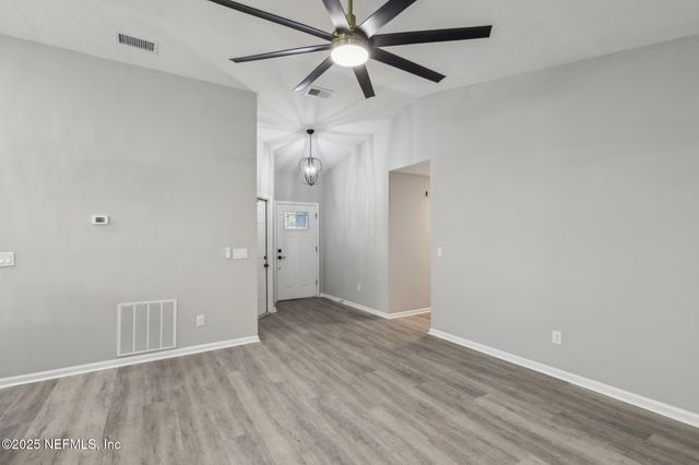 11213 CLOVERHILL Circle W, Jacksonville, FL 32257