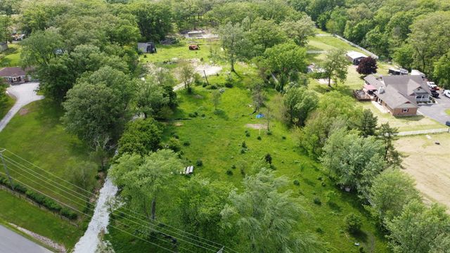 24232 S Kings Road, Crete, IL 60417
