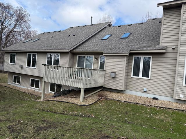 9113 Medley Circle, Golden Valley, MN 55427