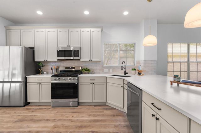 3817 Newland DR, Round Rock, TX 78681