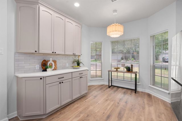 3817 Newland DR, Round Rock, TX 78681