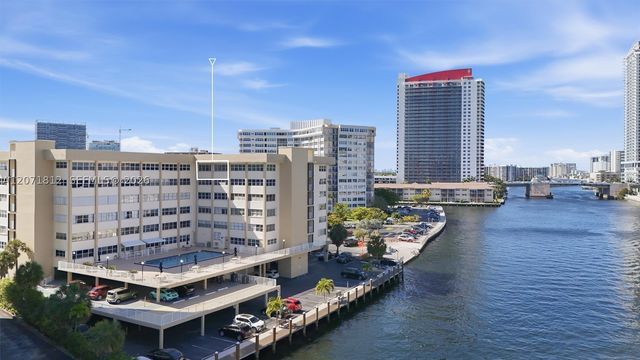 111 Golden Isles Dr G12, Hallandale Beach, FL 33009