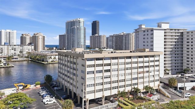 111 Golden Isles Dr G12, Hallandale Beach, FL 33009