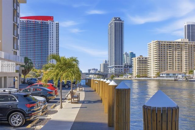 111 Golden Isles Dr G12, Hallandale Beach, FL 33009