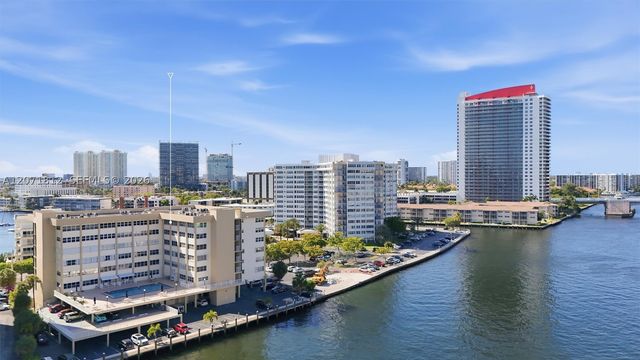 111 Golden Isles Dr G12, Hallandale Beach, FL 33009