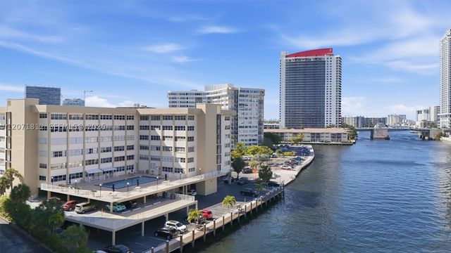 111 Golden Isles Dr G12, Hallandale Beach, FL 33009