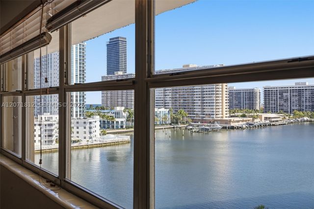 111 Golden Isles Dr G12, Hallandale Beach, FL 33009